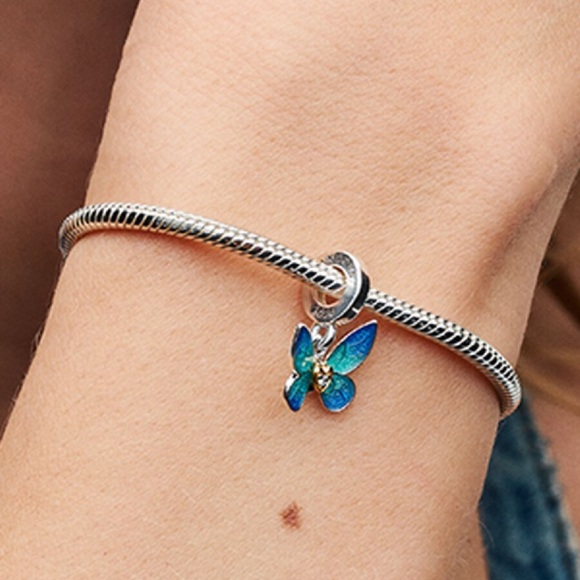🌸 Pandora 🌸 2024 Butterfly dangle charm - Picture 4 of 8